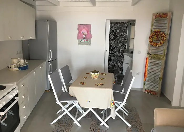 Ergina Summer Αντίπαρος